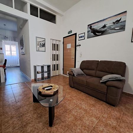 Appartamento Vacanze Cagliari - Via Lanusei ภายนอก รูปภาพ